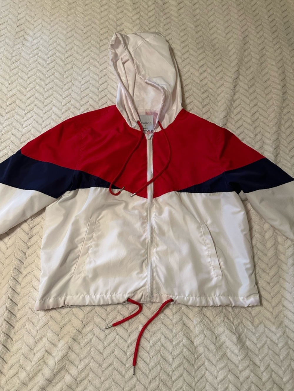 Angel Kiss Colorblock Hooded Windbreaker Jacket in White, Red & Navy Size Medium